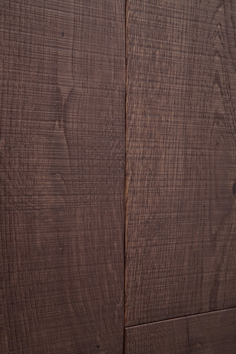 Dark Walnut (close up)